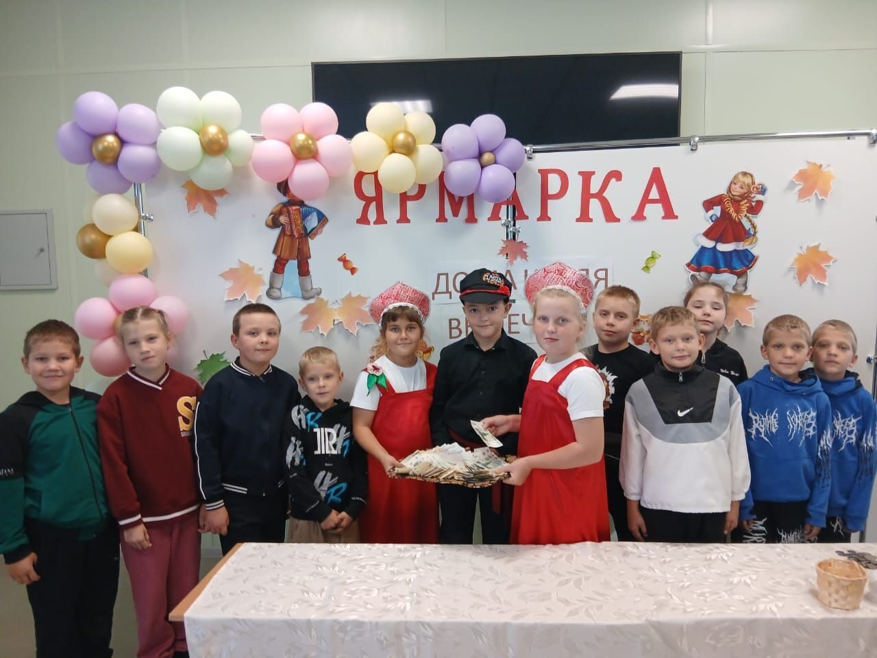 Осенняя ярмарка прошла в Подойниковской школе.