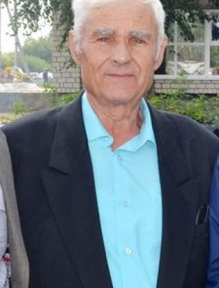 Титов Юрий Фатеевич.